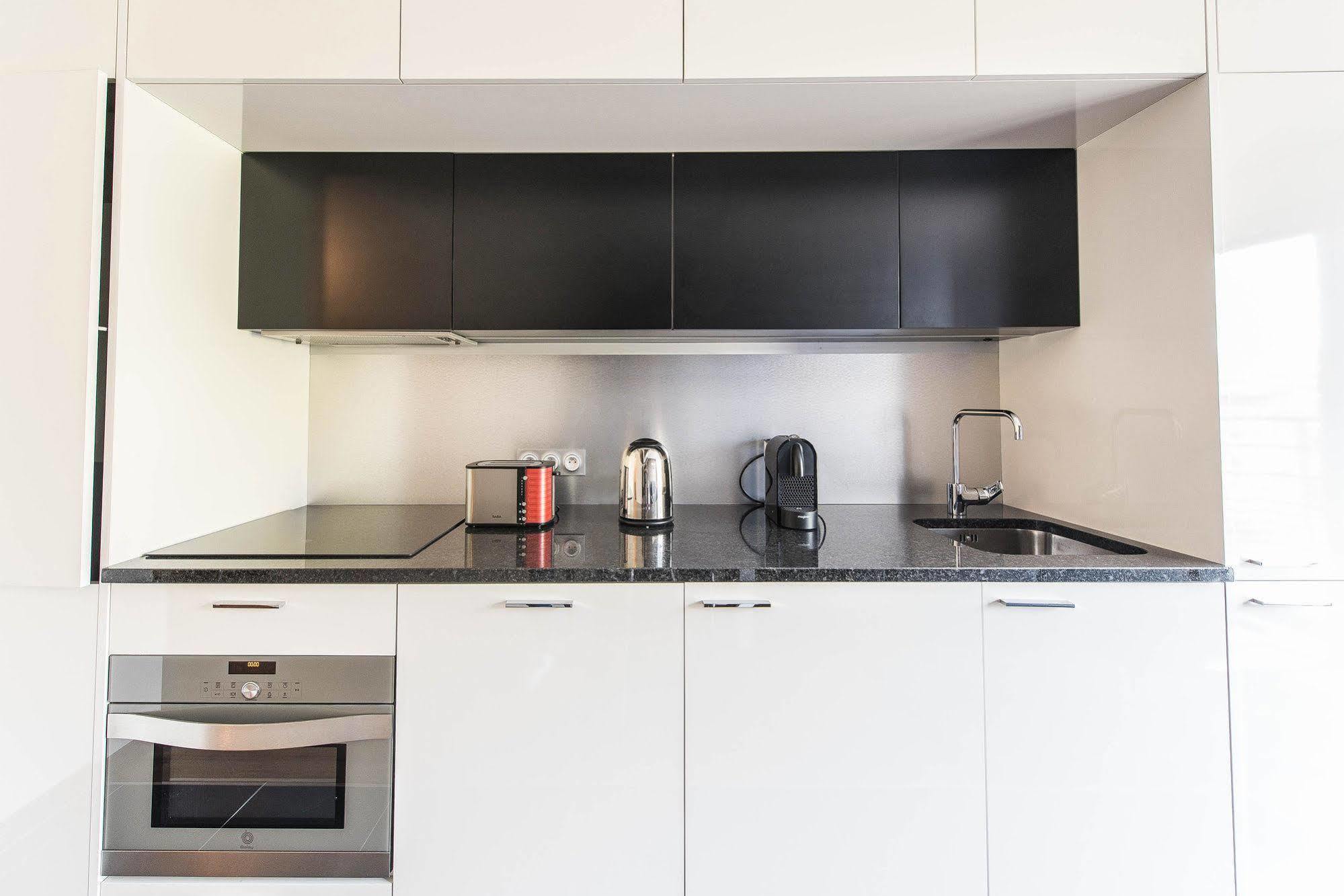 Les Appartements Paris Clichy Экстерьер фото